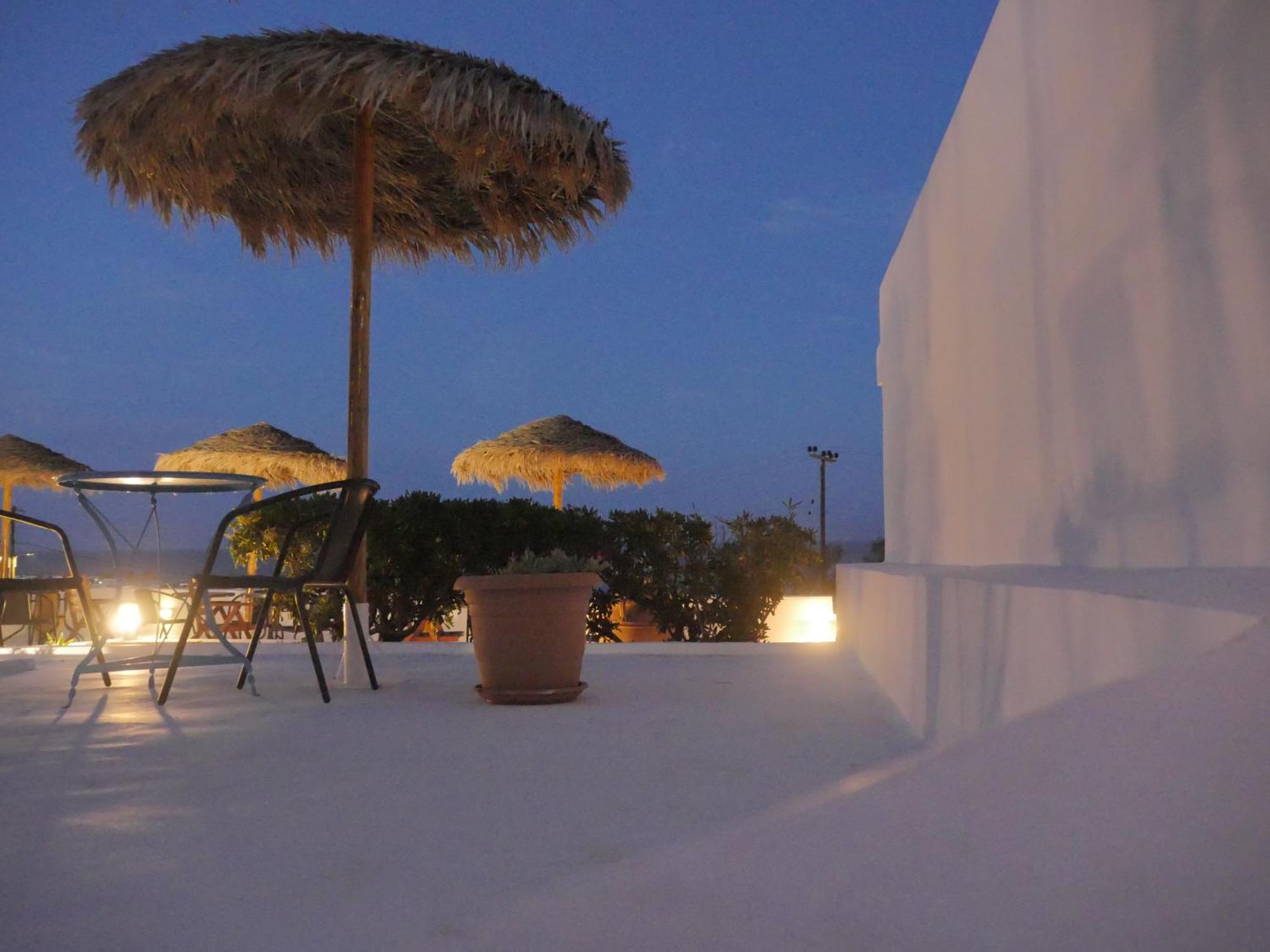 Ancient Thera Apartments Kamári 外观 照片
