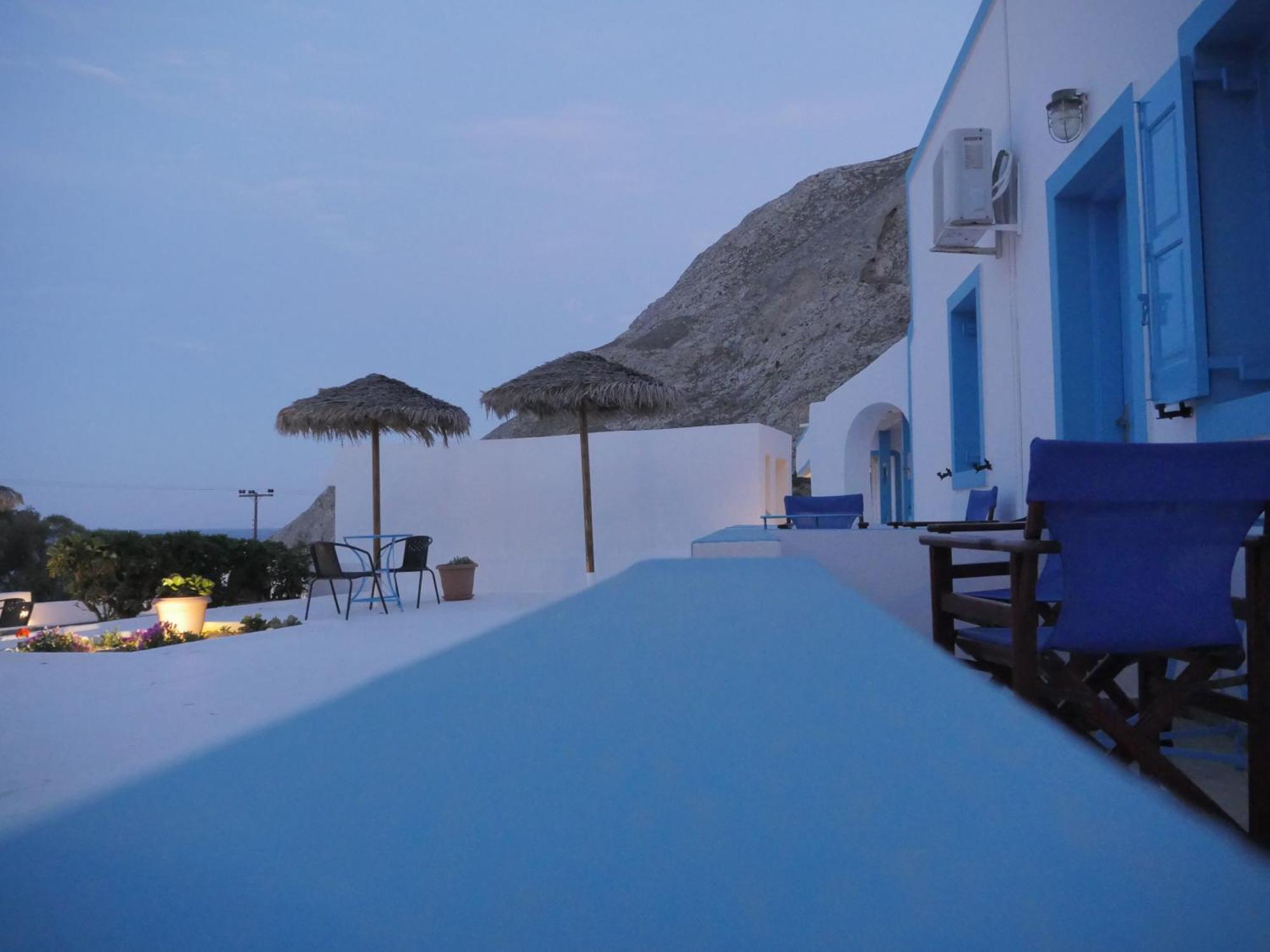 Ancient Thera Apartments Kamári 外观 照片